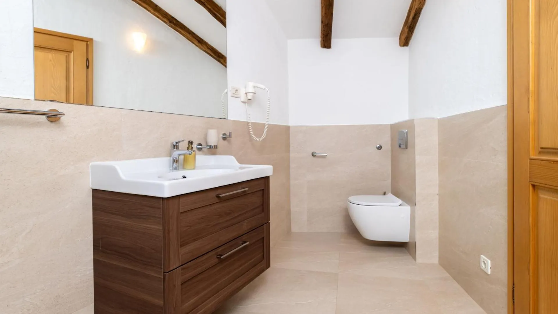 Little Owl Estate - Authentic Istrian Stone Villa Bacva