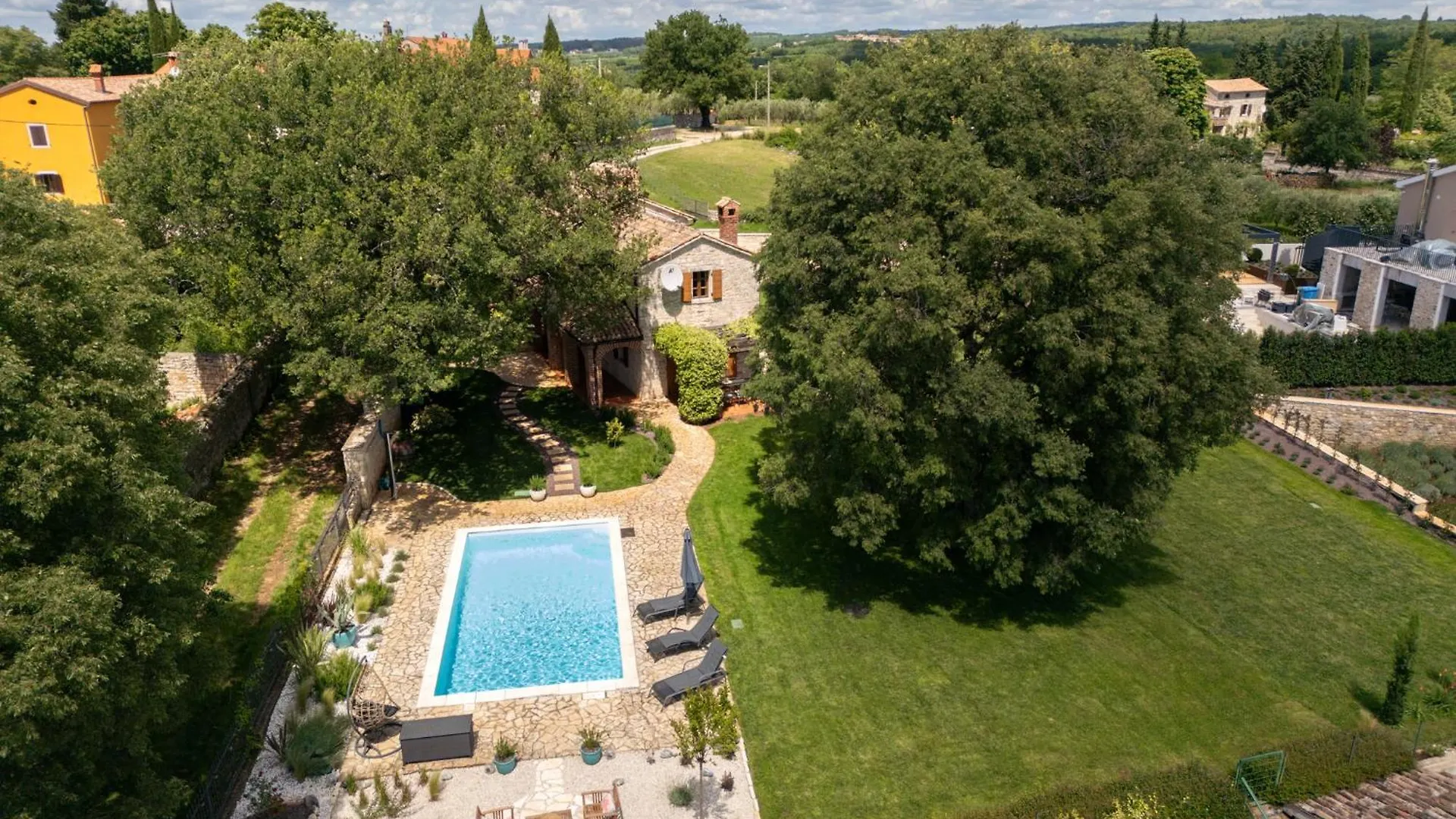 Little Owl Estate - Authentic Istrian Stone Villa Bacva